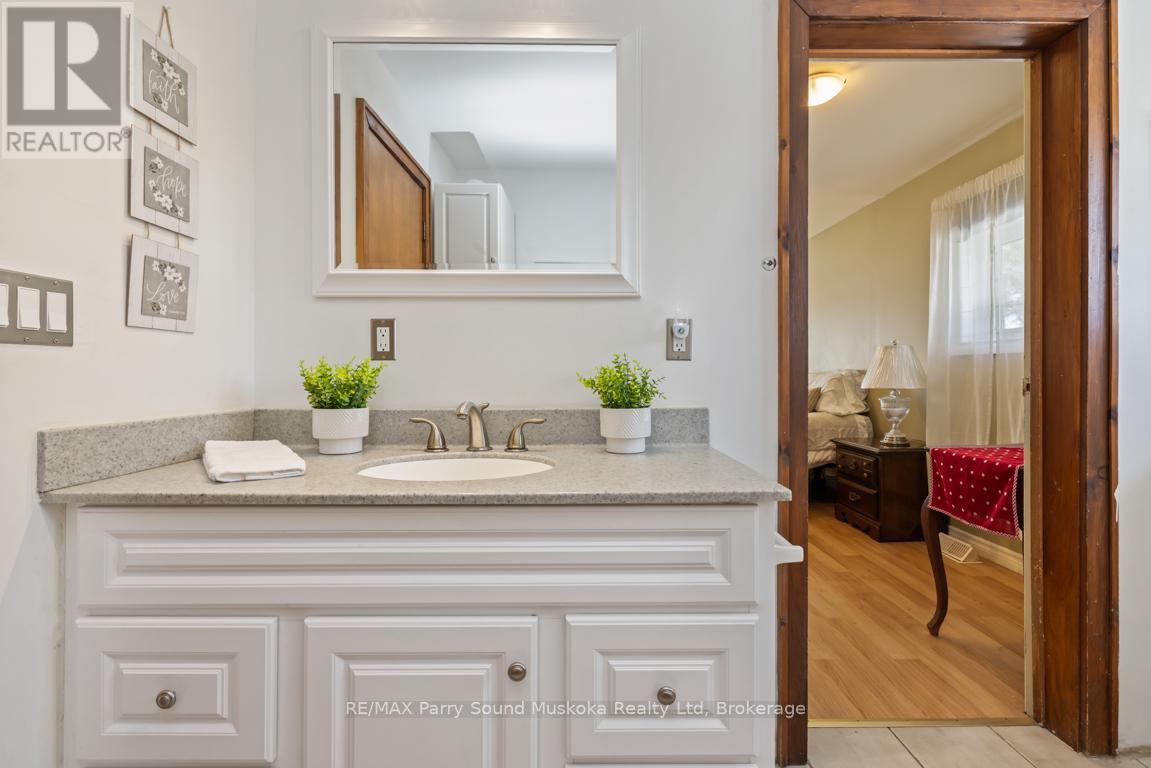 39 Hardies Road, Mckellar, Ontario  P2A 0B5 - Photo 25 - X12986410