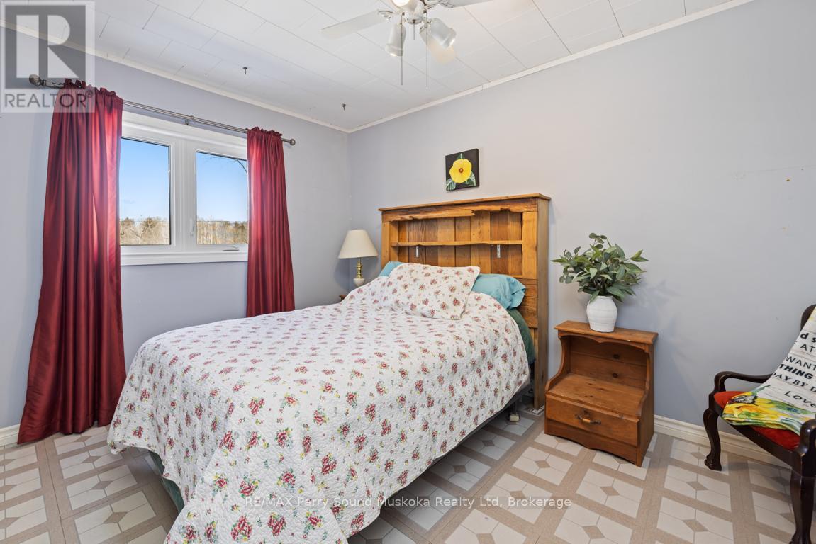 39 Hardies Road, Mckellar, Ontario  P2A 0B5 - Photo 28 - X12986410