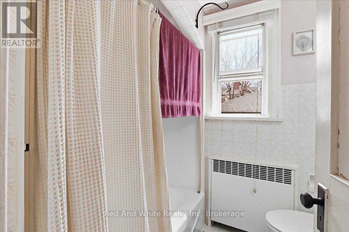 31 Bingeman Street, Kitchener, Ontario  N2H 2R7 - Photo 21 - X12986430