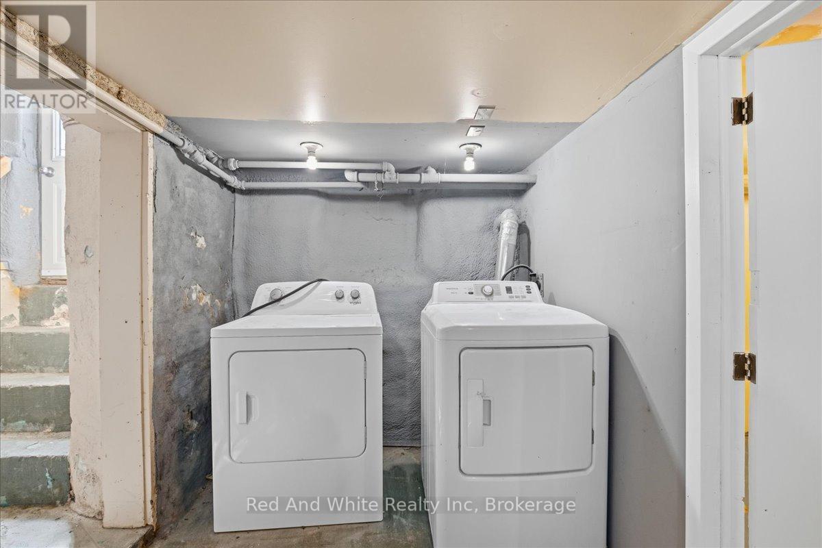 31 Bingeman Street, Kitchener, Ontario  N2H 2R7 - Photo 26 - X12986430