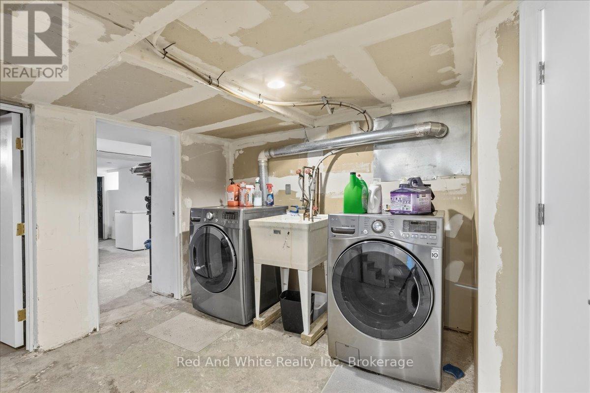 31 Bingeman Street, Kitchener, Ontario  N2H 2R7 - Photo 27 - X12986430