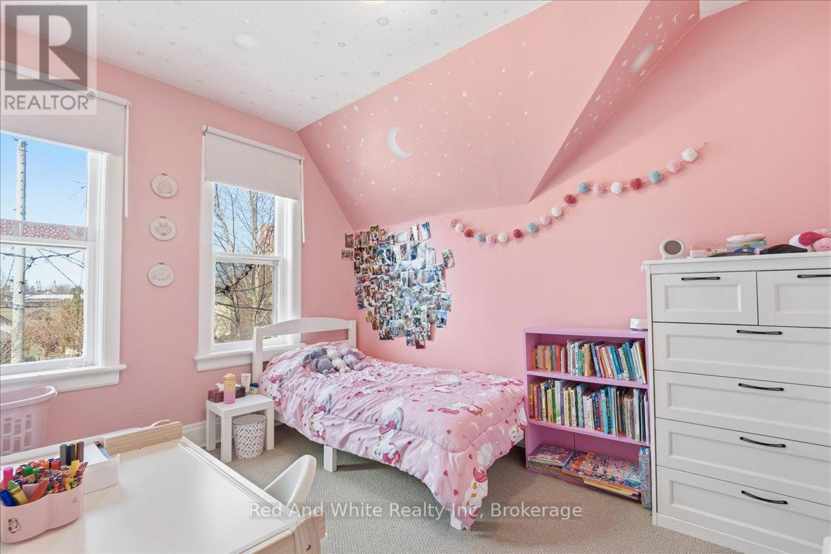 31 Bingeman Street, Kitchener, Ontario  N2H 2R7 - Photo 37 - X12986430