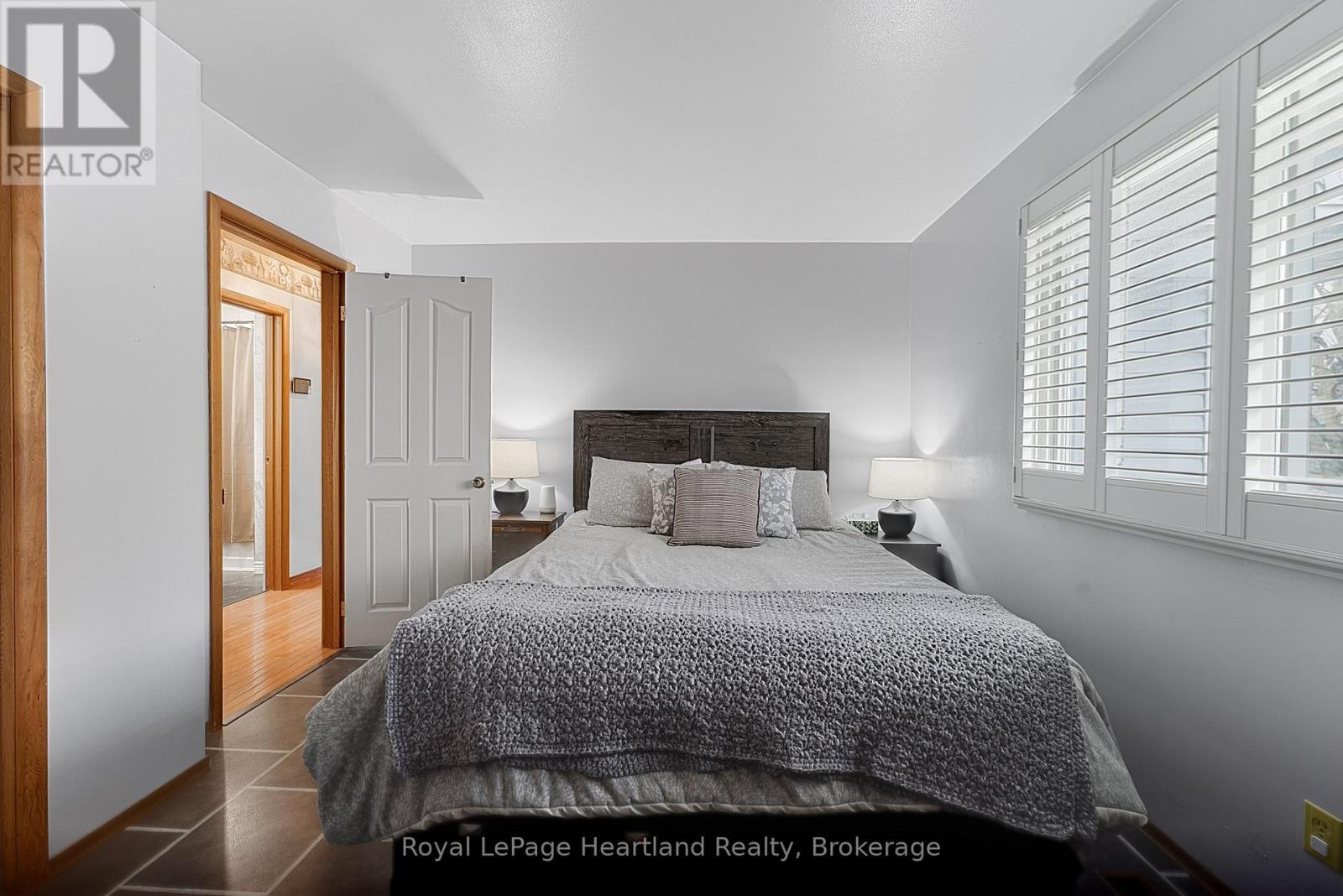 137 Oxford Street, Goderich, Ontario  N7A 1E6 - Photo 18 - X12986448