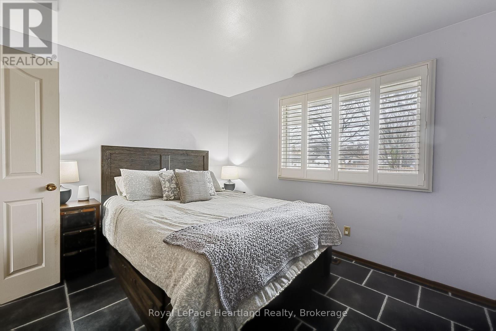 137 Oxford Street, Goderich, Ontario  N7A 1E6 - Photo 19 - X12986448