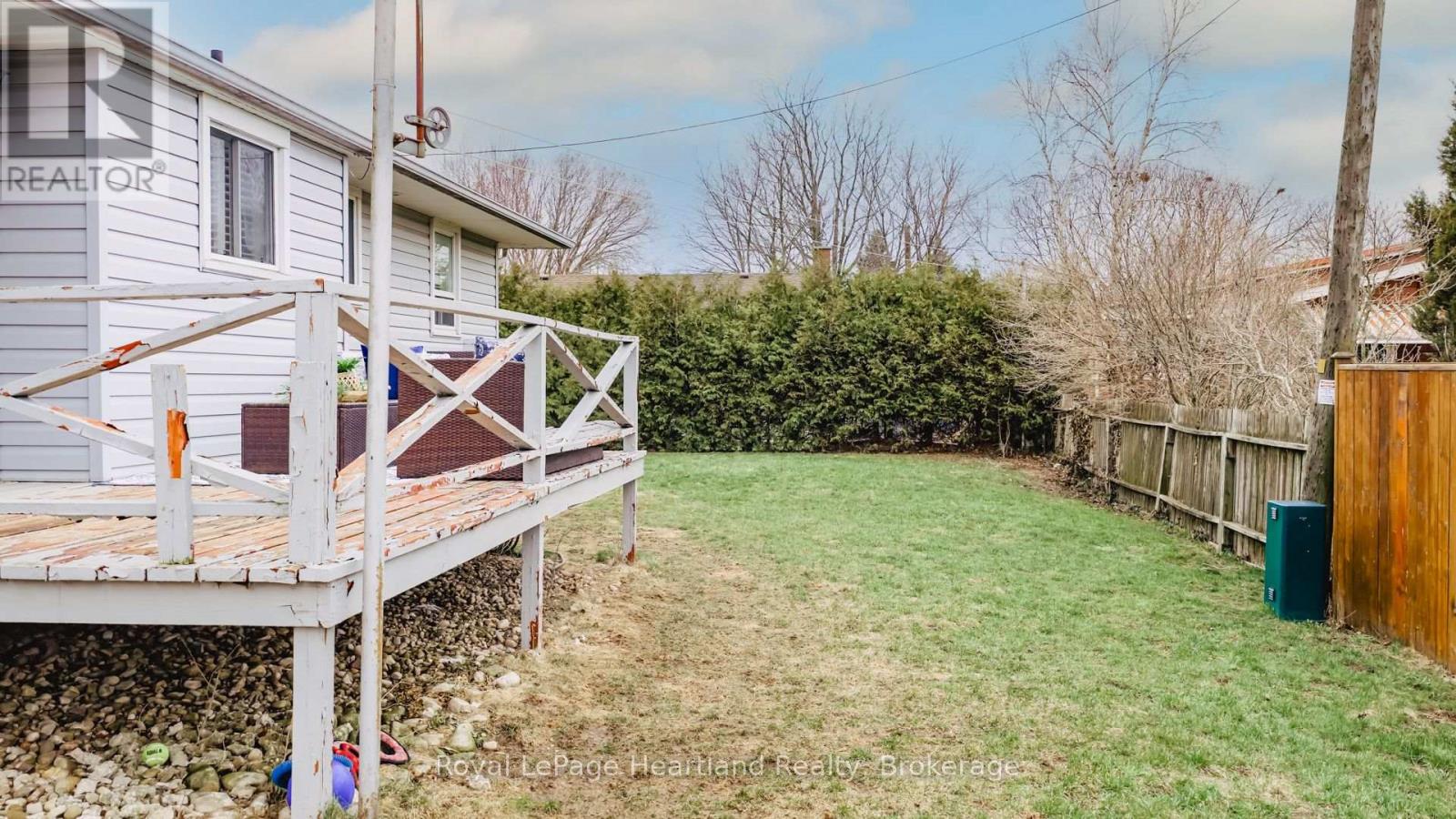 137 Oxford Street, Goderich, Ontario  N7A 1E6 - Photo 34 - X12986448