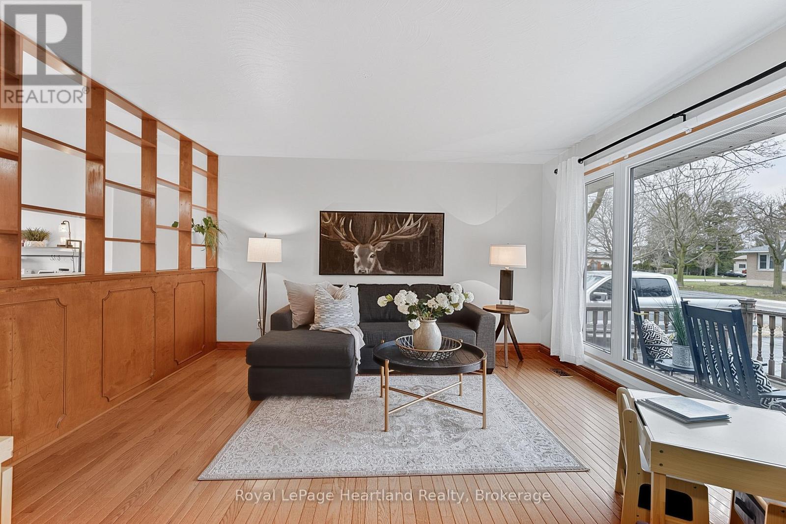 137 Oxford Street, Goderich, Ontario  N7A 1E6 - Photo 6 - X12986448