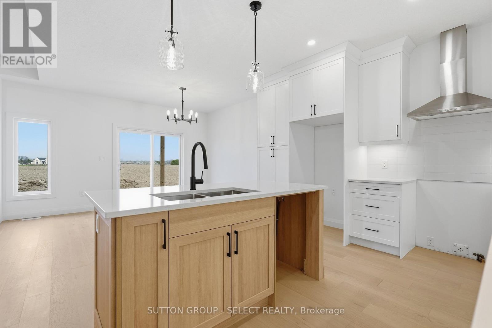 45 Hardy Drive, Strathroy-Caradoc, Ontario  N7G 0G2 - Photo 16 - X12986402