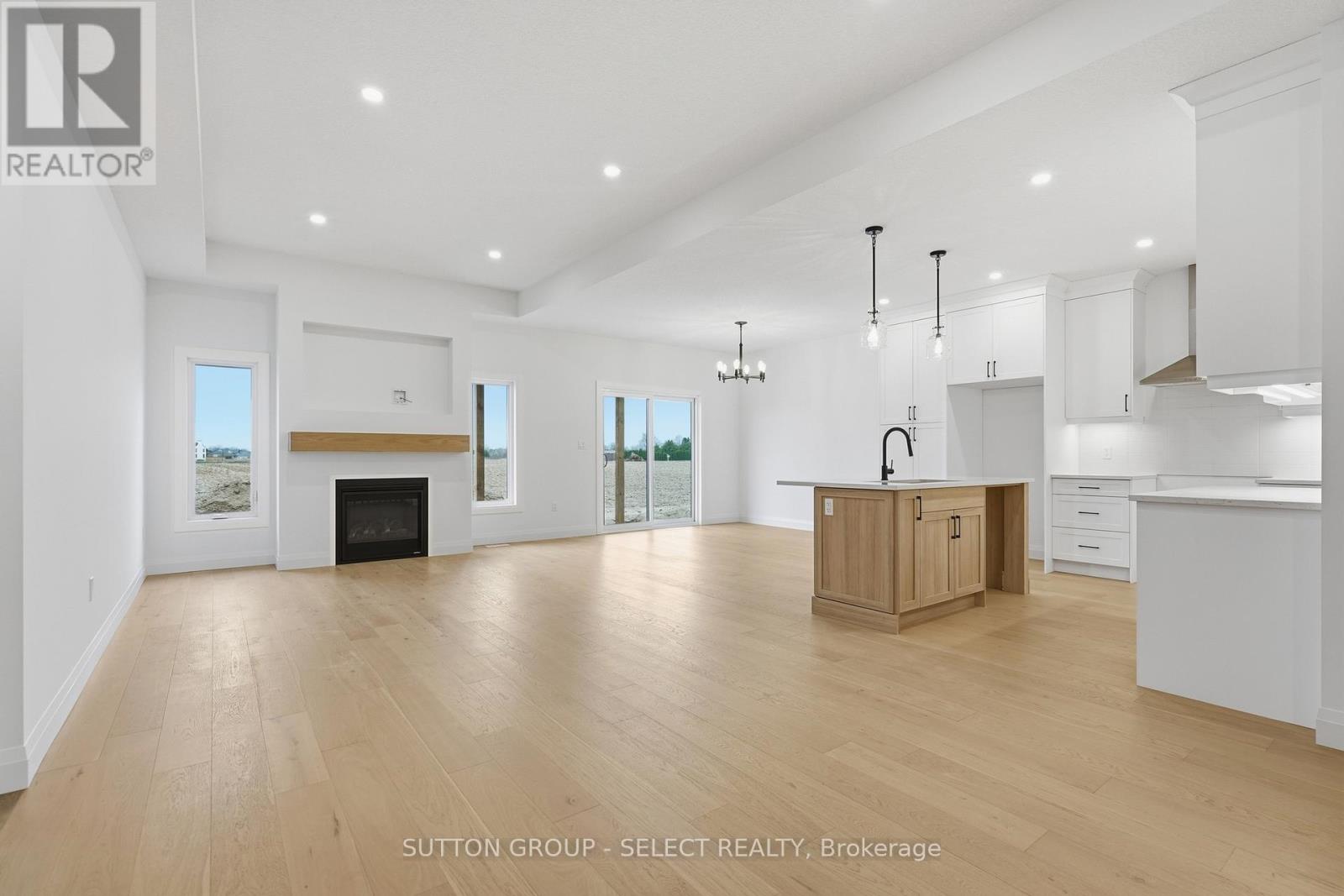 45 Hardy Drive, Strathroy-Caradoc, Ontario  N7G 0G2 - Photo 8 - X12986402