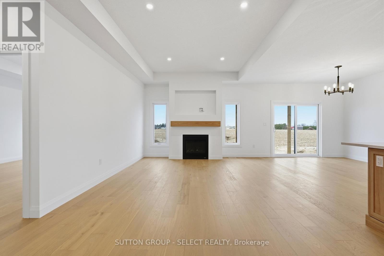 45 Hardy Drive, Strathroy-Caradoc, Ontario  N7G 0G2 - Photo 9 - X12986402