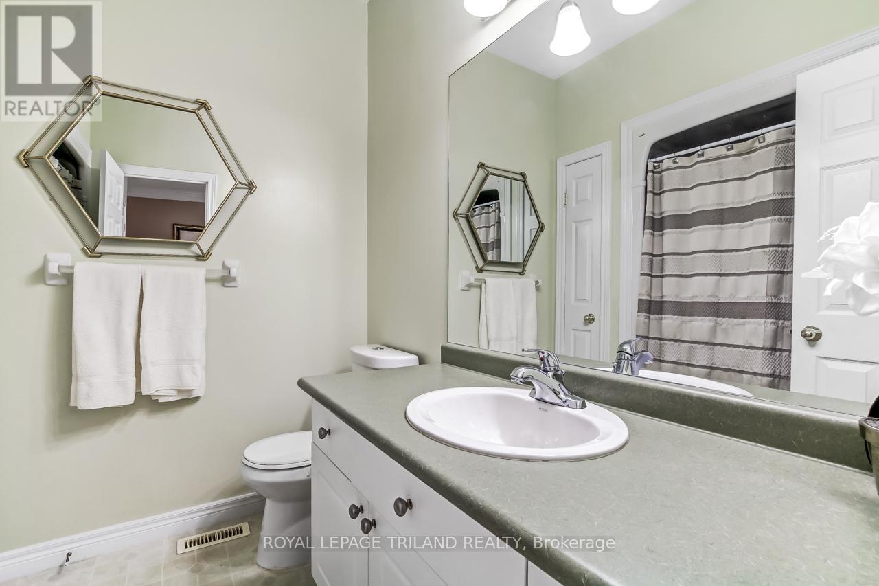 47 - 44 Edgevalley Road, London East, Ontario  N5Y 5P7 - Photo 8 - X12986454