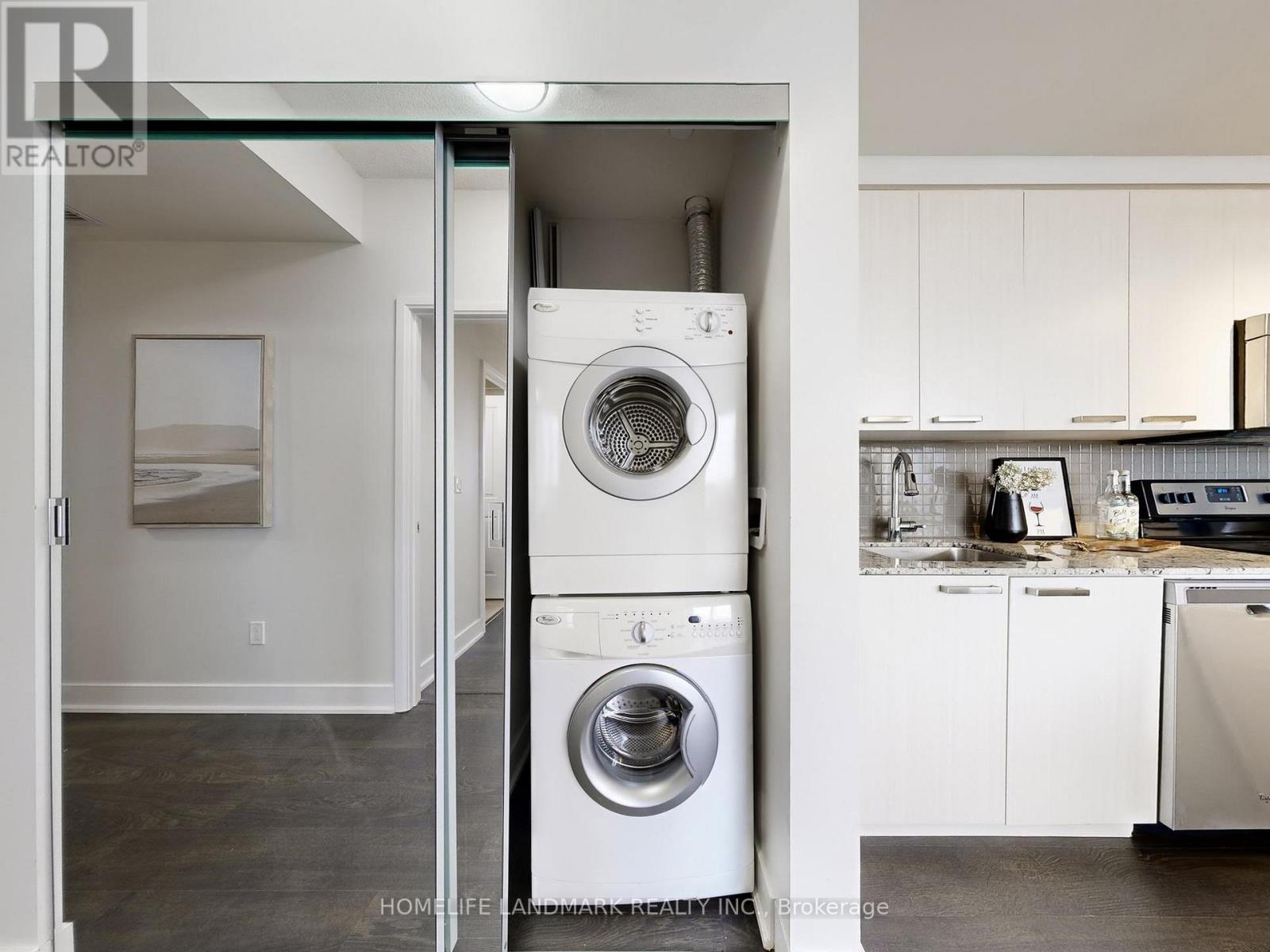 3004 - 88 Sheppard Avenue E, Toronto, Ontario  M2N 0G9 - Photo 25 - C12986432