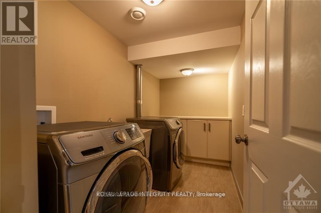 147 Oakridge Boulevard, Ottawa, Ontario  K2G 2V1 - Photo 23 - X12986416