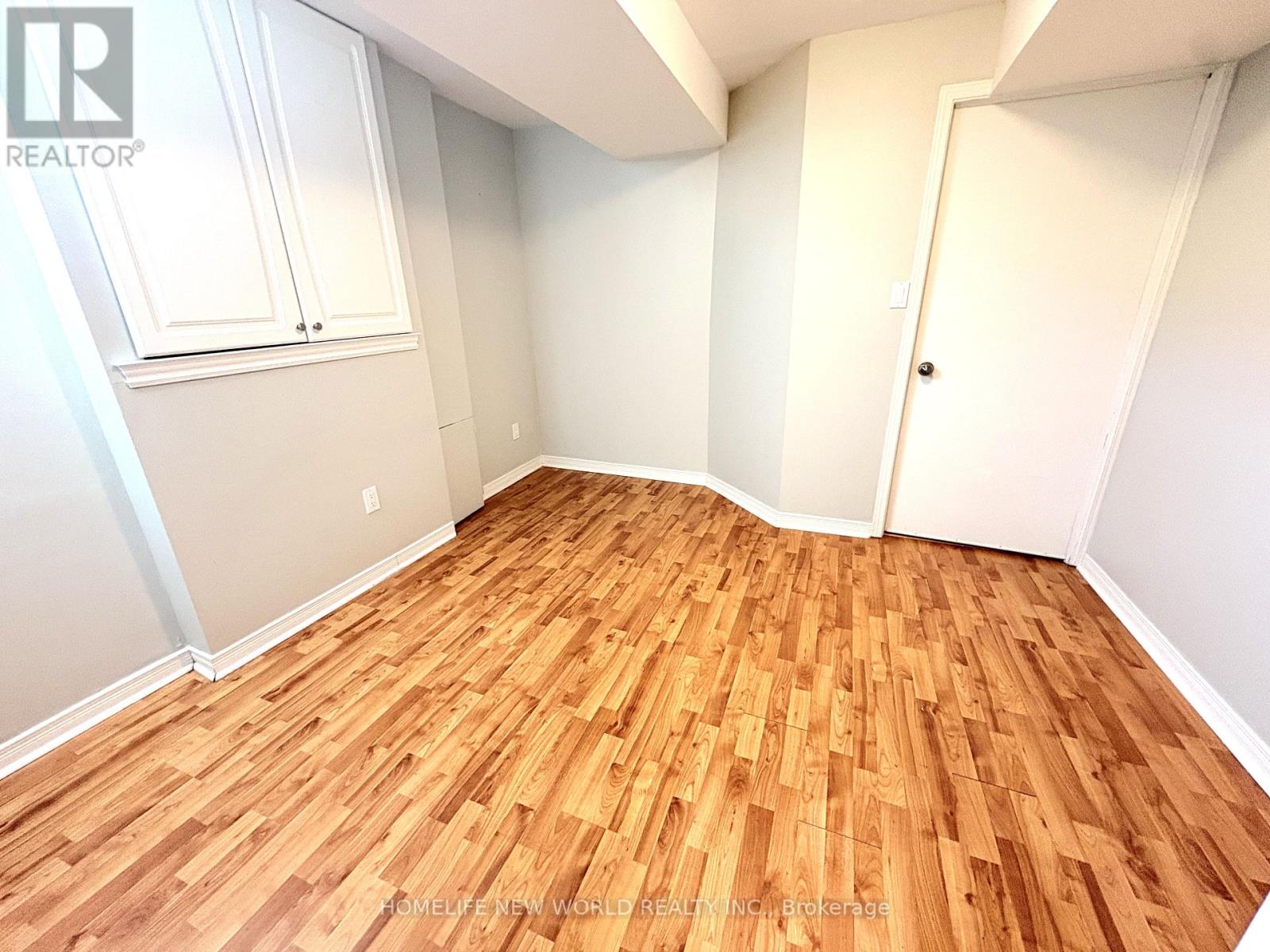 Lower - 18 Samantha Circle, Richmond Hill, Ontario L4B 2R7 - Photo 5 - N12986438