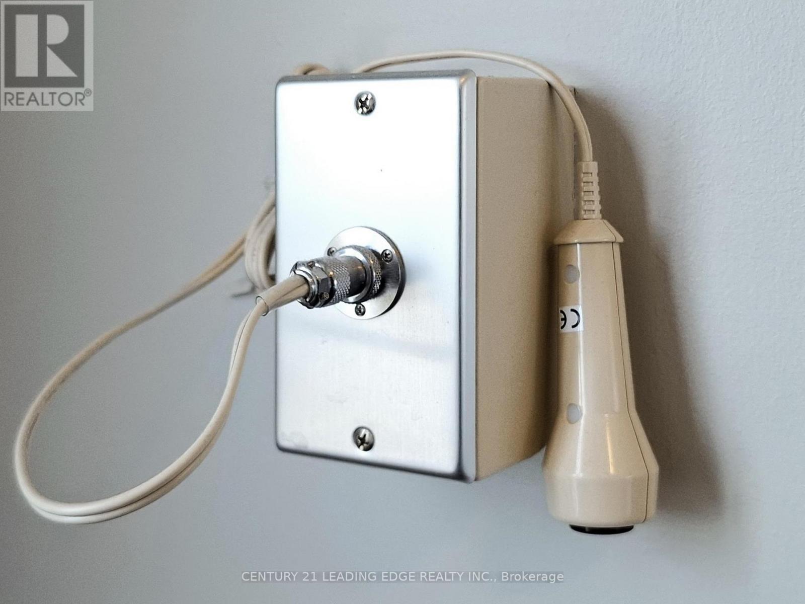 1020 - 11211 Yonge Street, Richmond Hill, Ontario  L4S 0E9 - Photo 19 - N12986458