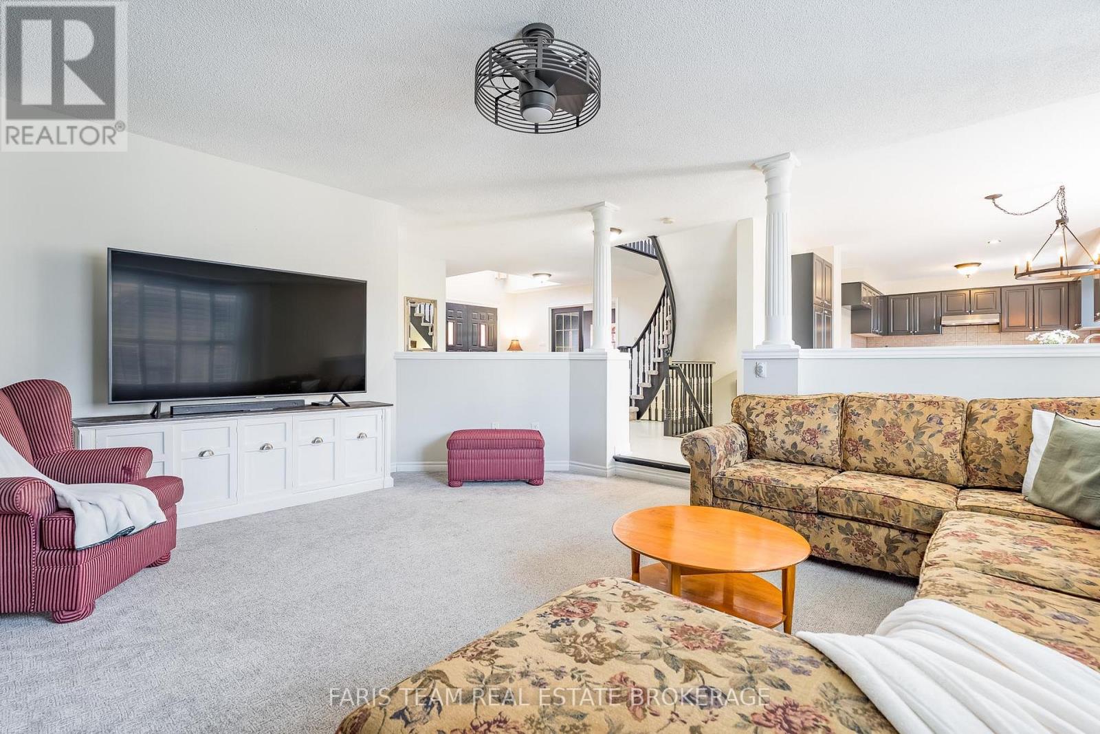 11 Berry Court, Barrie, Ontario  L4N 0J6 - Photo 17 - S12986420