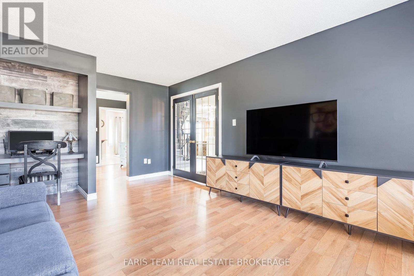 11 Berry Court, Barrie, Ontario  L4N 0J6 - Photo 19 - S12986420