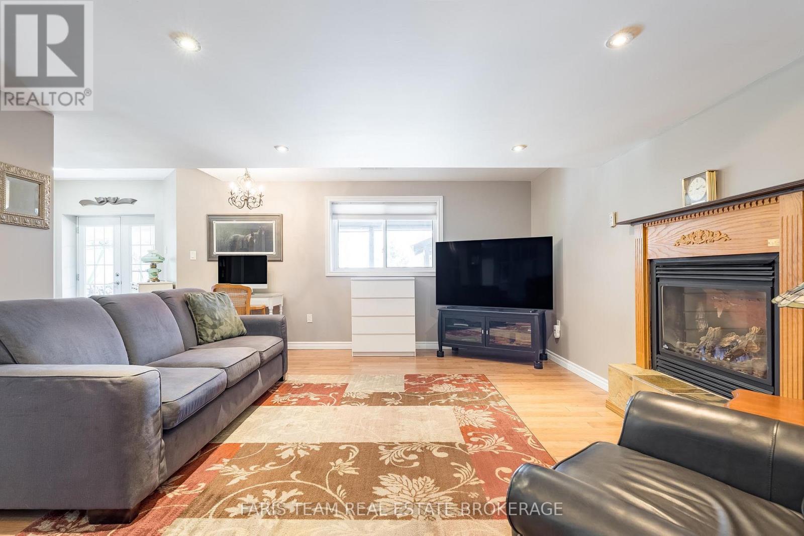 11 Berry Court, Barrie, Ontario  L4N 0J6 - Photo 30 - S12986420