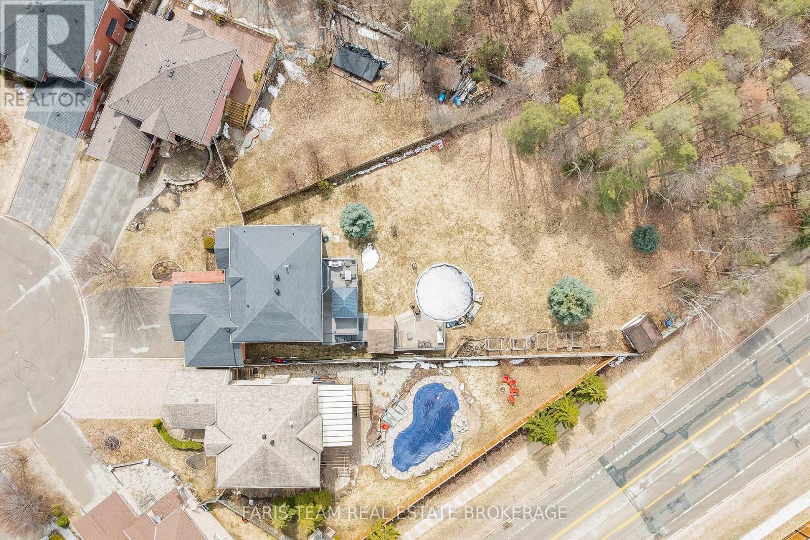 11 Berry Court, Barrie, Ontario  L4N 0J6 - Photo 47 - S12986420