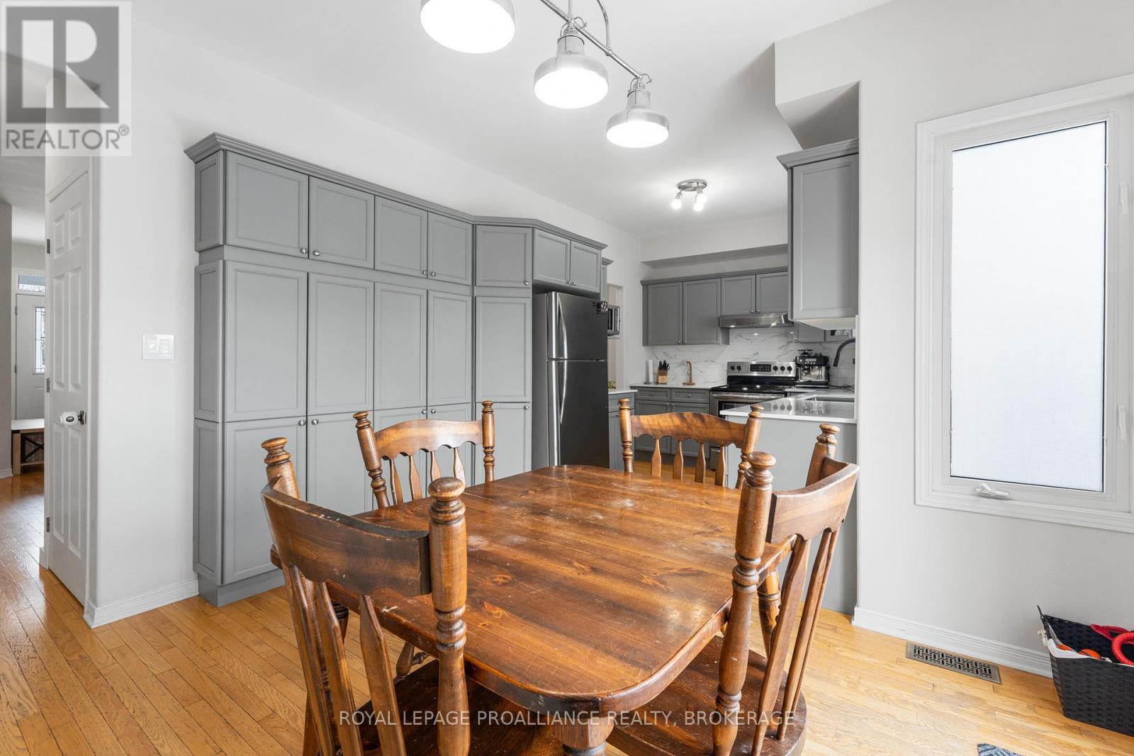 975 Bluffwood Avenue, Kingston, Ontario  K7K 7K5 - Photo 12 - X12978272