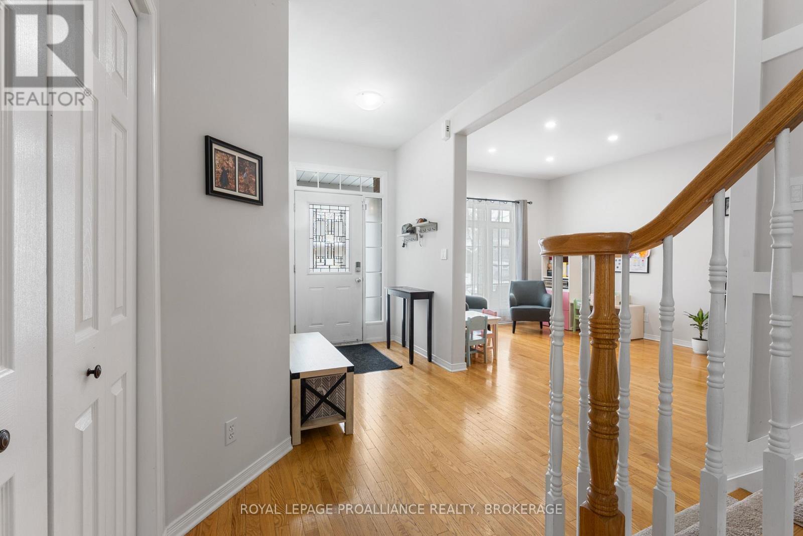 975 Bluffwood Avenue, Kingston, Ontario  K7K 7K5 - Photo 11 - X12978272