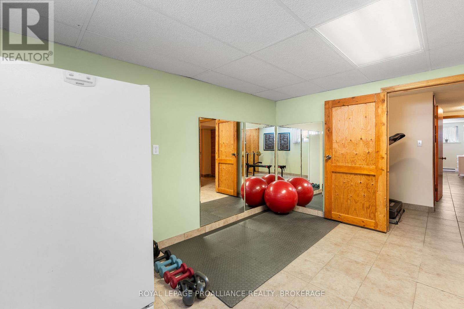 812 Hillside Drive, Kingston, Ontario  K7M 5Y8 - Photo 25 - X12984468