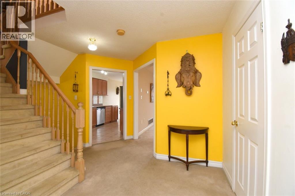 142 Hawkswood Trail, Hamilton, Ontario  L9B 2R5 - Photo 12 - 40812731