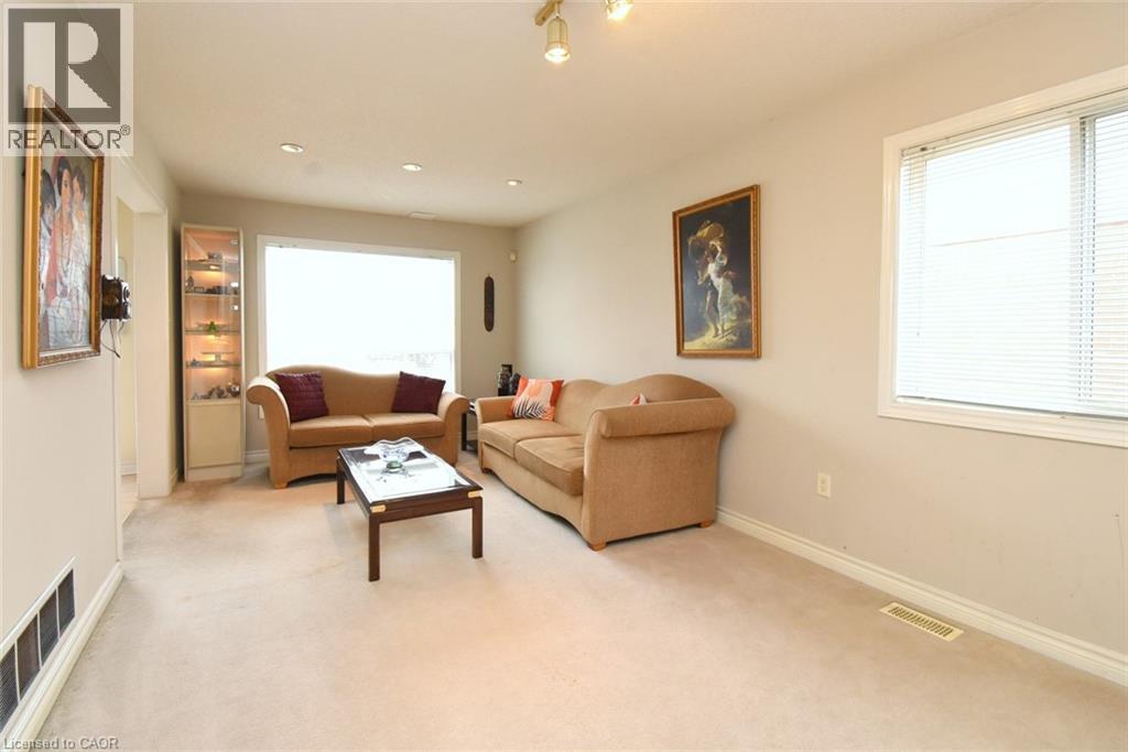 142 Hawkswood Trail, Hamilton, Ontario  L9B 2R5 - Photo 13 - 40812731