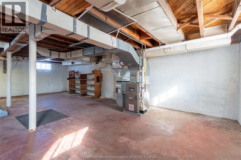 17 Grand Avenue, Wallaceburg, Ontario  N8A 4J8 - Photo 28 - 26001947