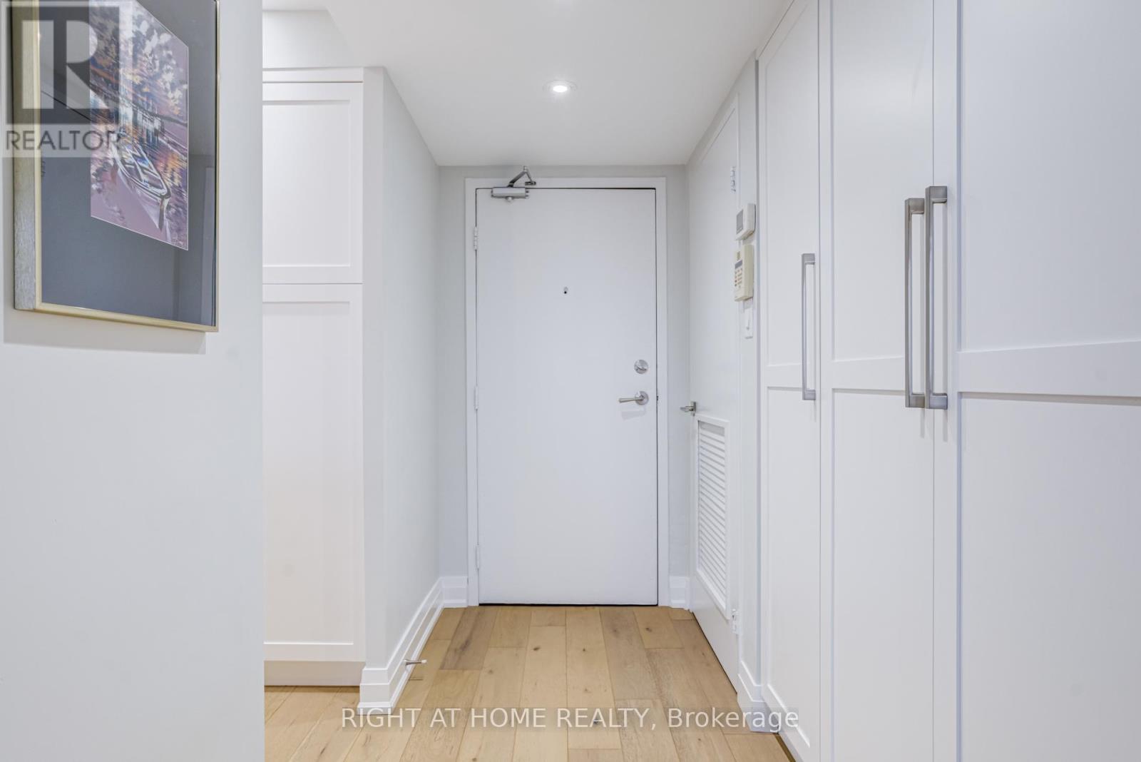 606 - 1333 Bloor Street, Mississauga, Ontario  L4Y 3T6 - Photo 10 - W12986398