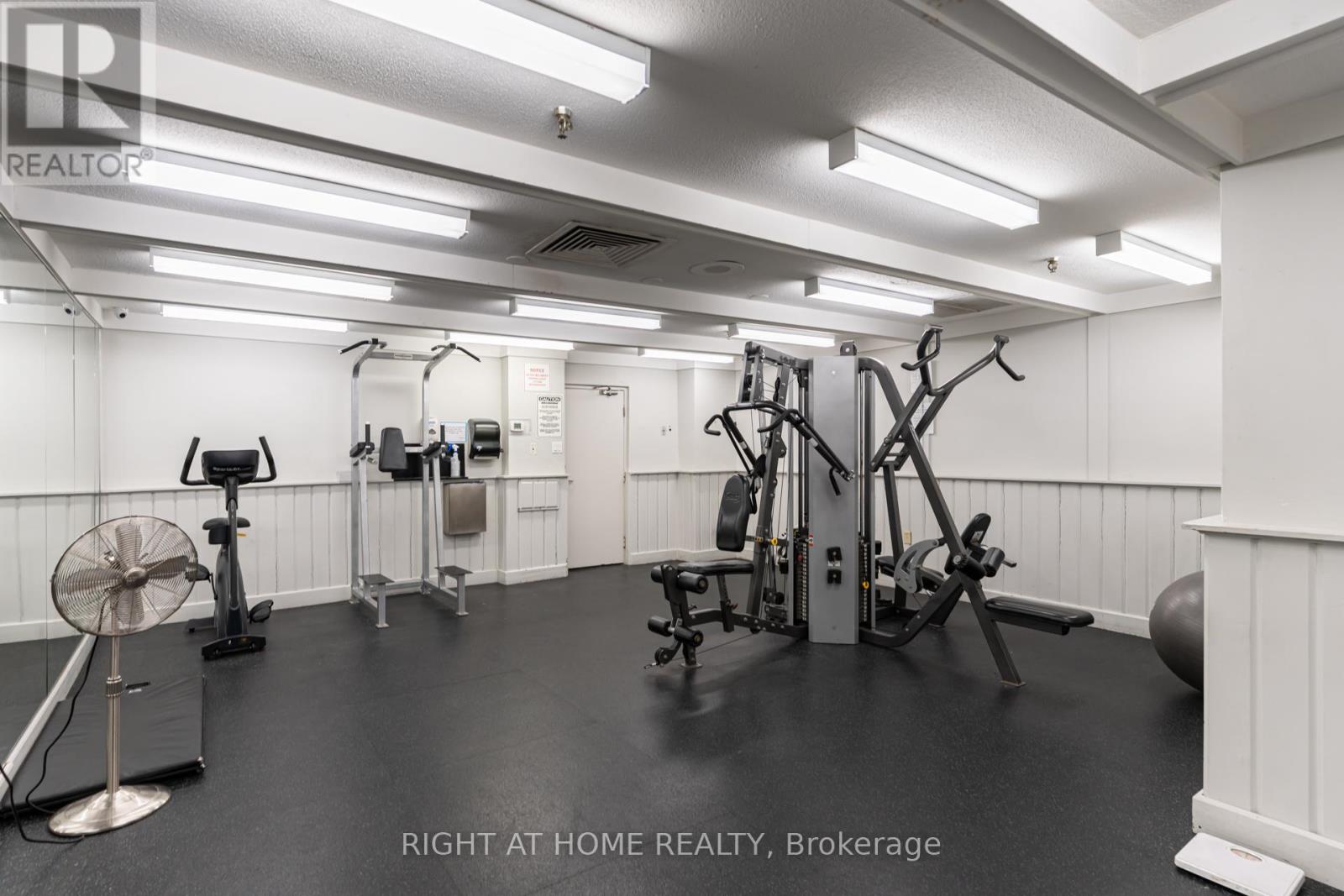 606 - 1333 Bloor Street, Mississauga, Ontario  L4Y 3T6 - Photo 36 - W12986398