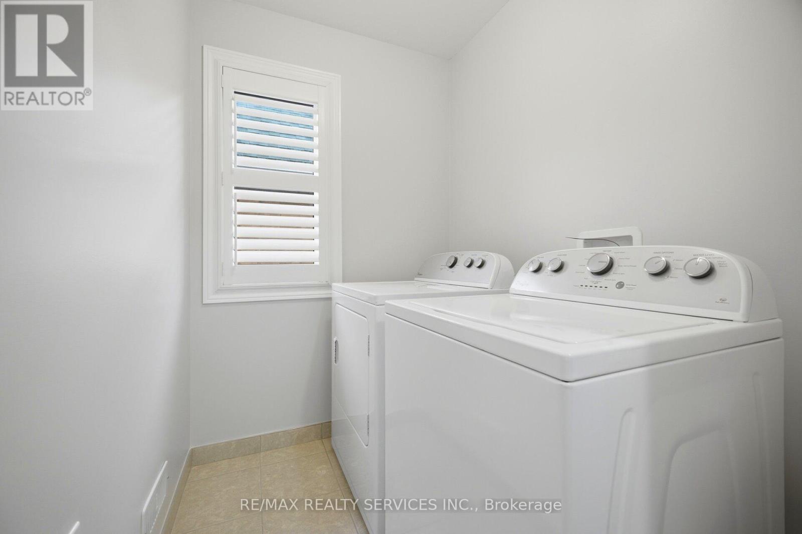 9 Maple Trail Road, Caledon, Ontario  L7C 3Z3 - Photo 38 - W12986406