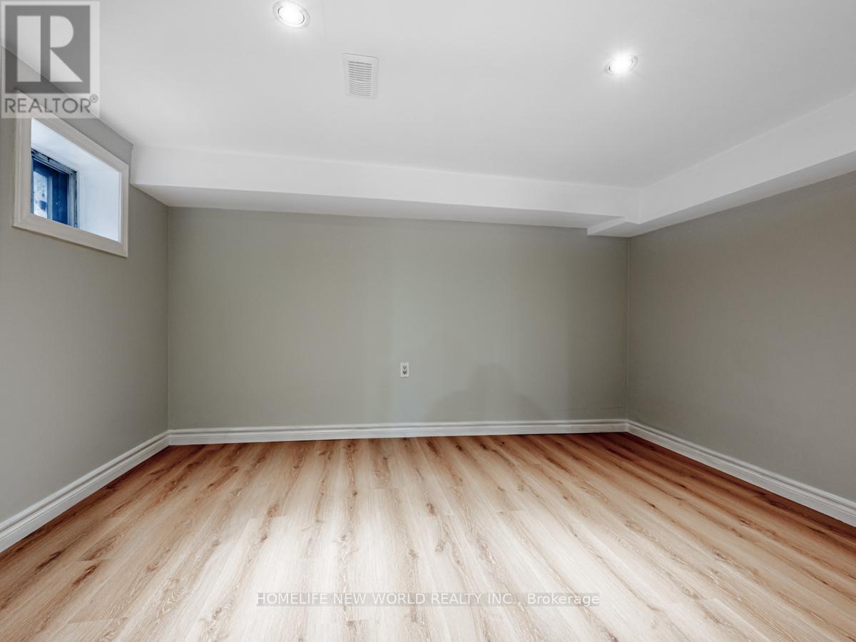 Lower - 133 Shanly Street, Toronto, Ontario  M6H 1S8 - Photo 5 - W12986422