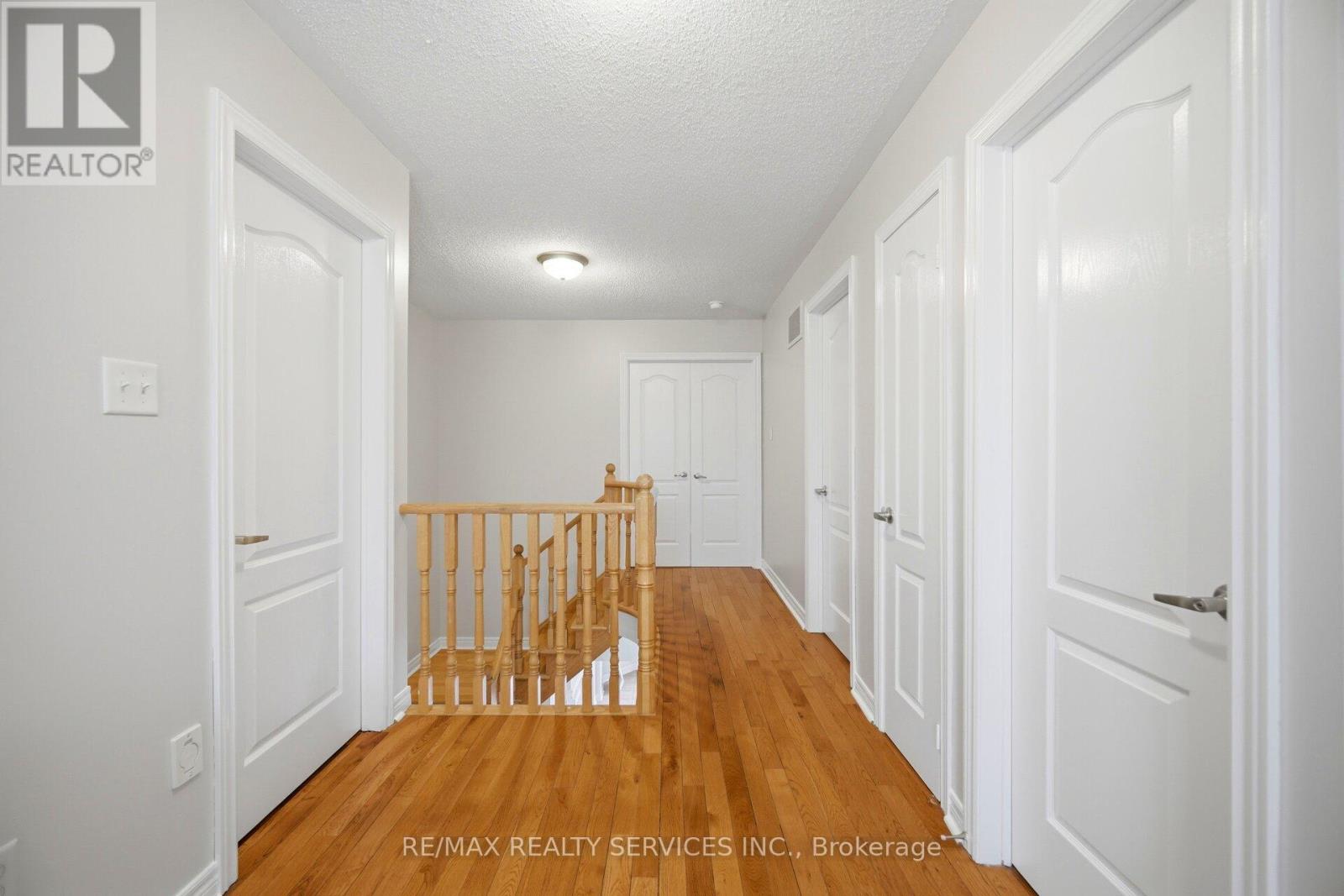 17 Donherb Crescent, Caledon, Ontario  L7C 1E3 - Photo 24 - W12986426