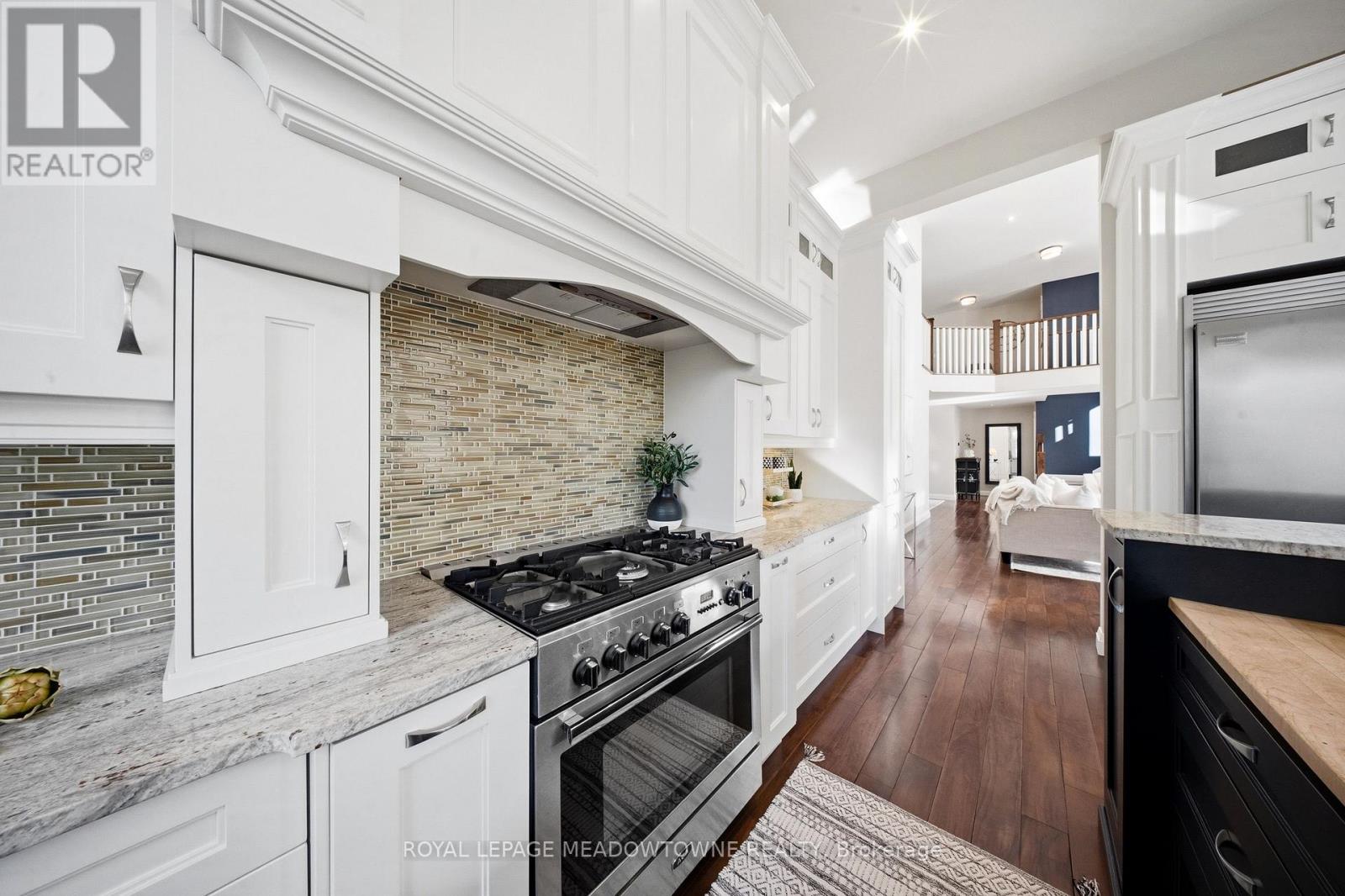 254 Main Street S, Halton Hills, Ontario  L7G 4S5 - Photo 18 - W12986436