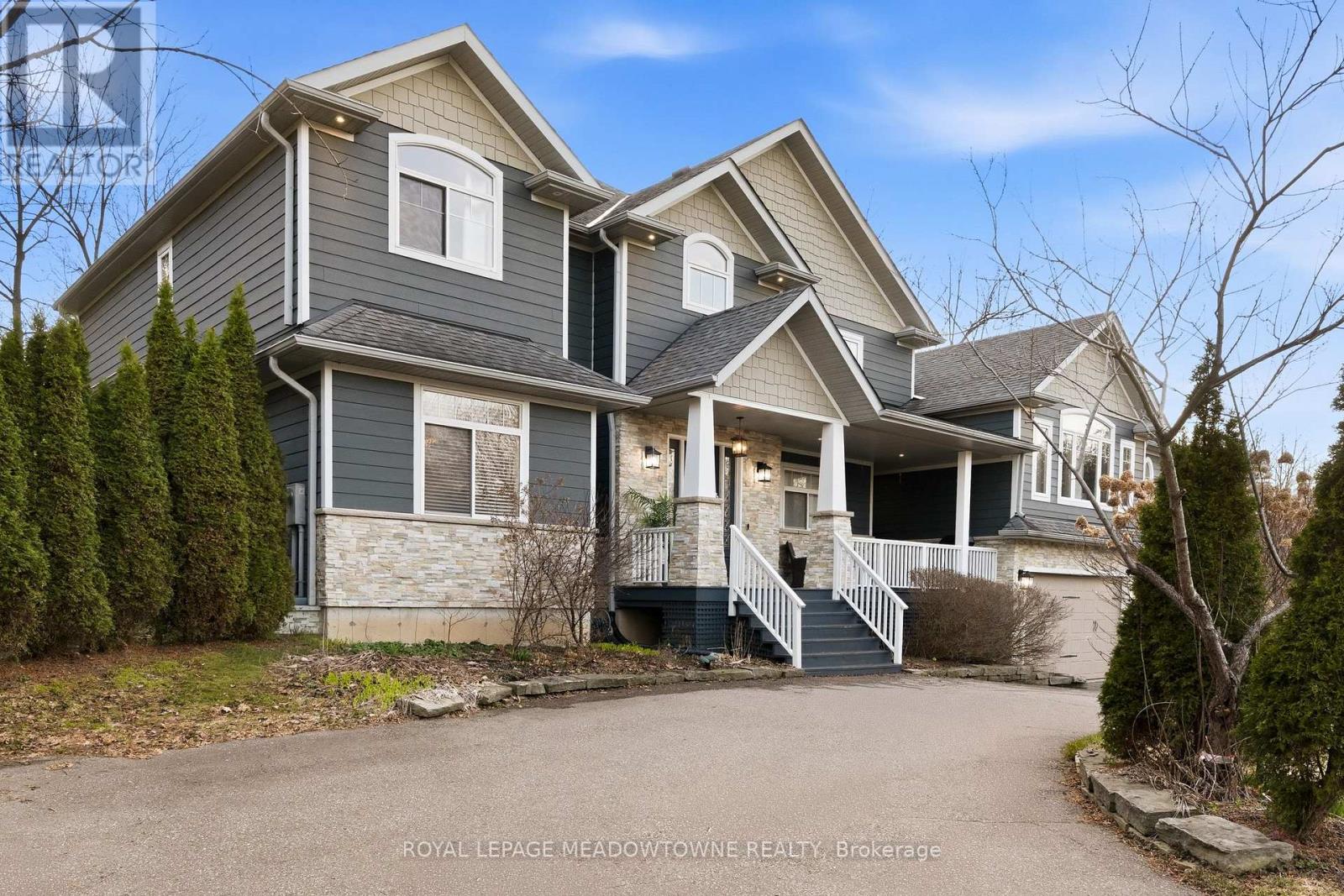 254 Main Street S, Halton Hills, Ontario  L7G 4S5 - Photo 2 - W12986436