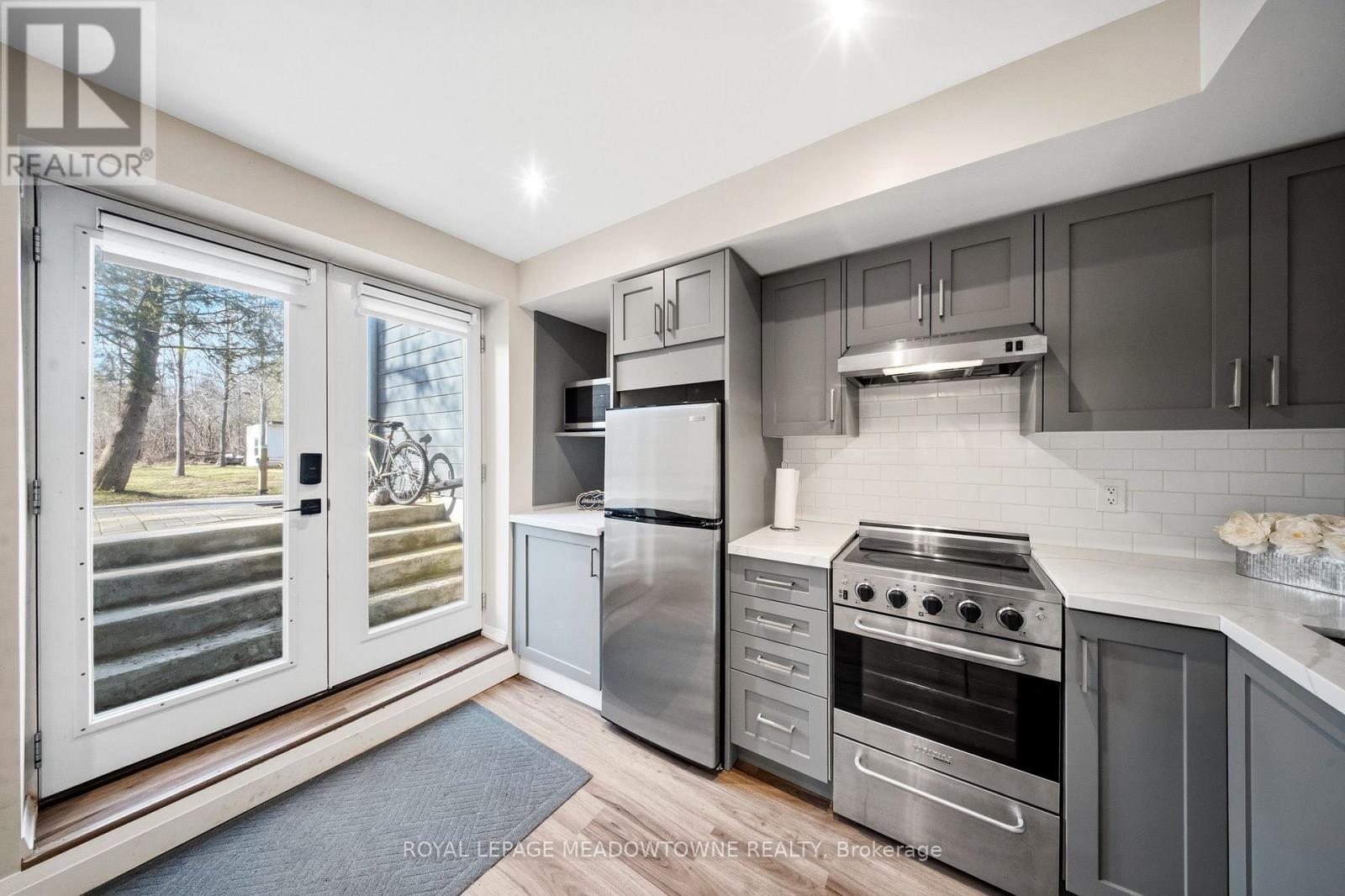 254 Main Street S, Halton Hills, Ontario  L7G 4S5 - Photo 38 - W12986436