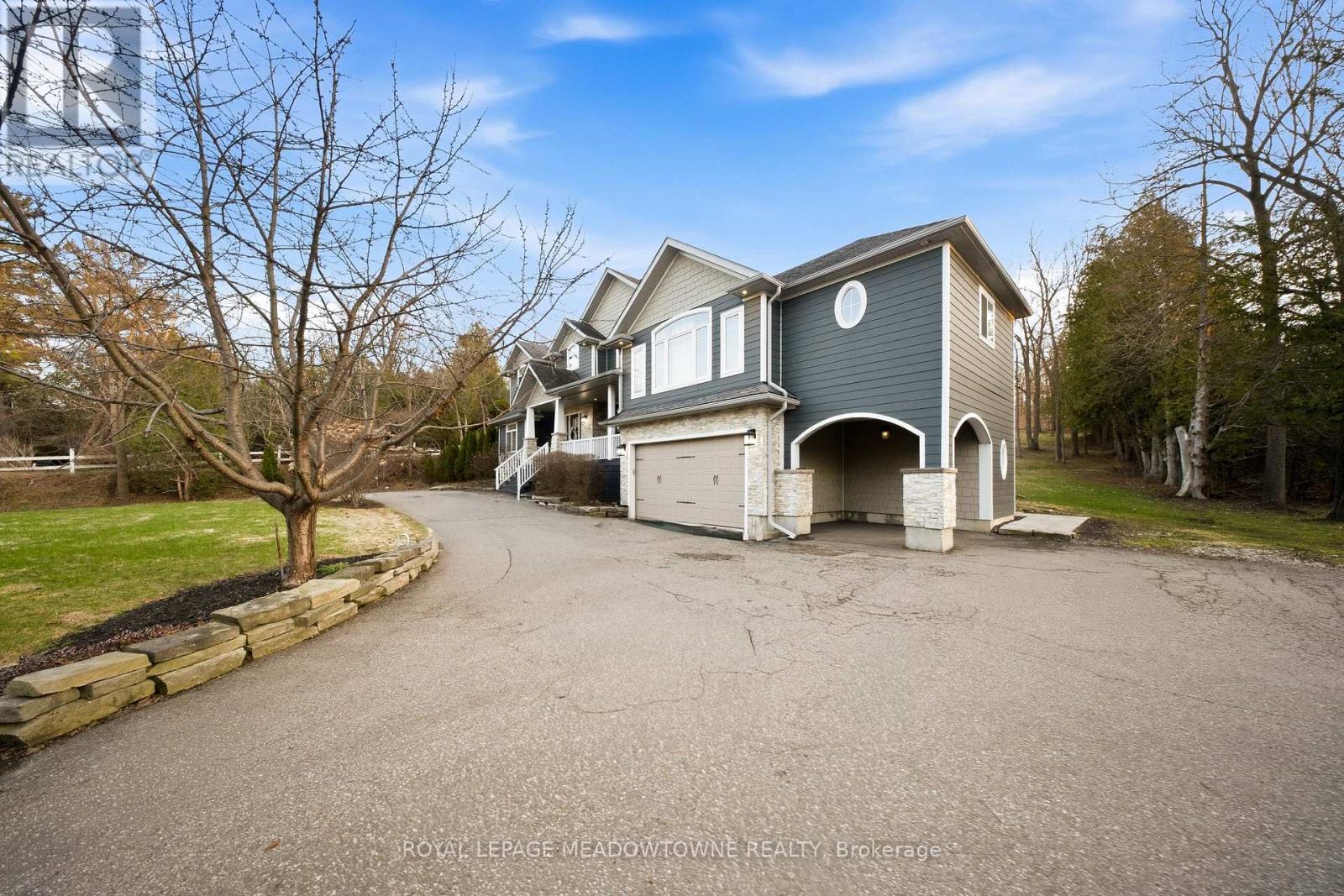 254 Main Street S, Halton Hills, Ontario  L7G 4S5 - Photo 5 - W12986436