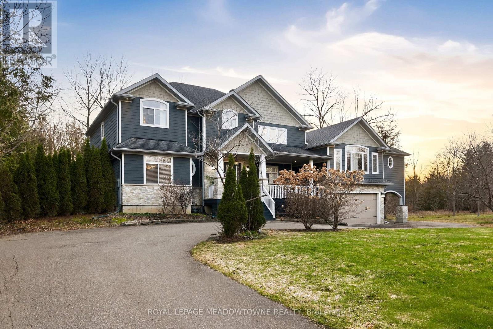 254 Main Street S, Halton Hills, Ontario  L7G 4S5 - Photo 7 - W12986436