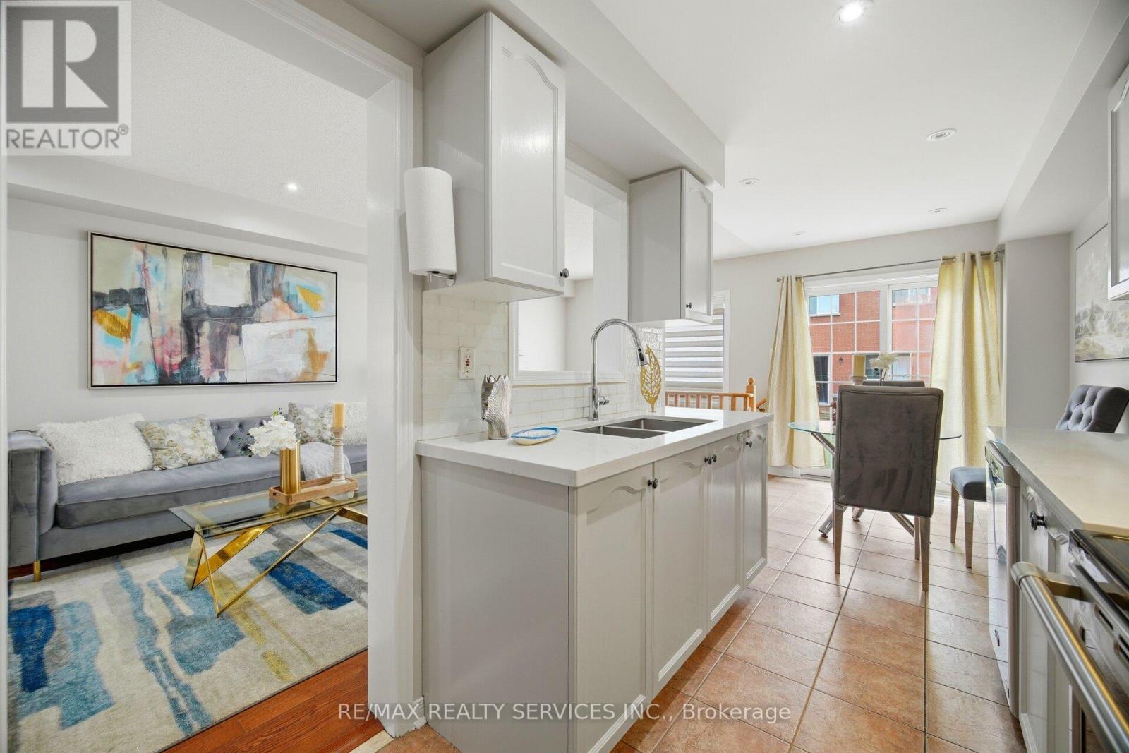 179 - 525 Novo Star Drive, Mississauga, Ontario  L5W 1Y1 - Photo 13 - W12986452