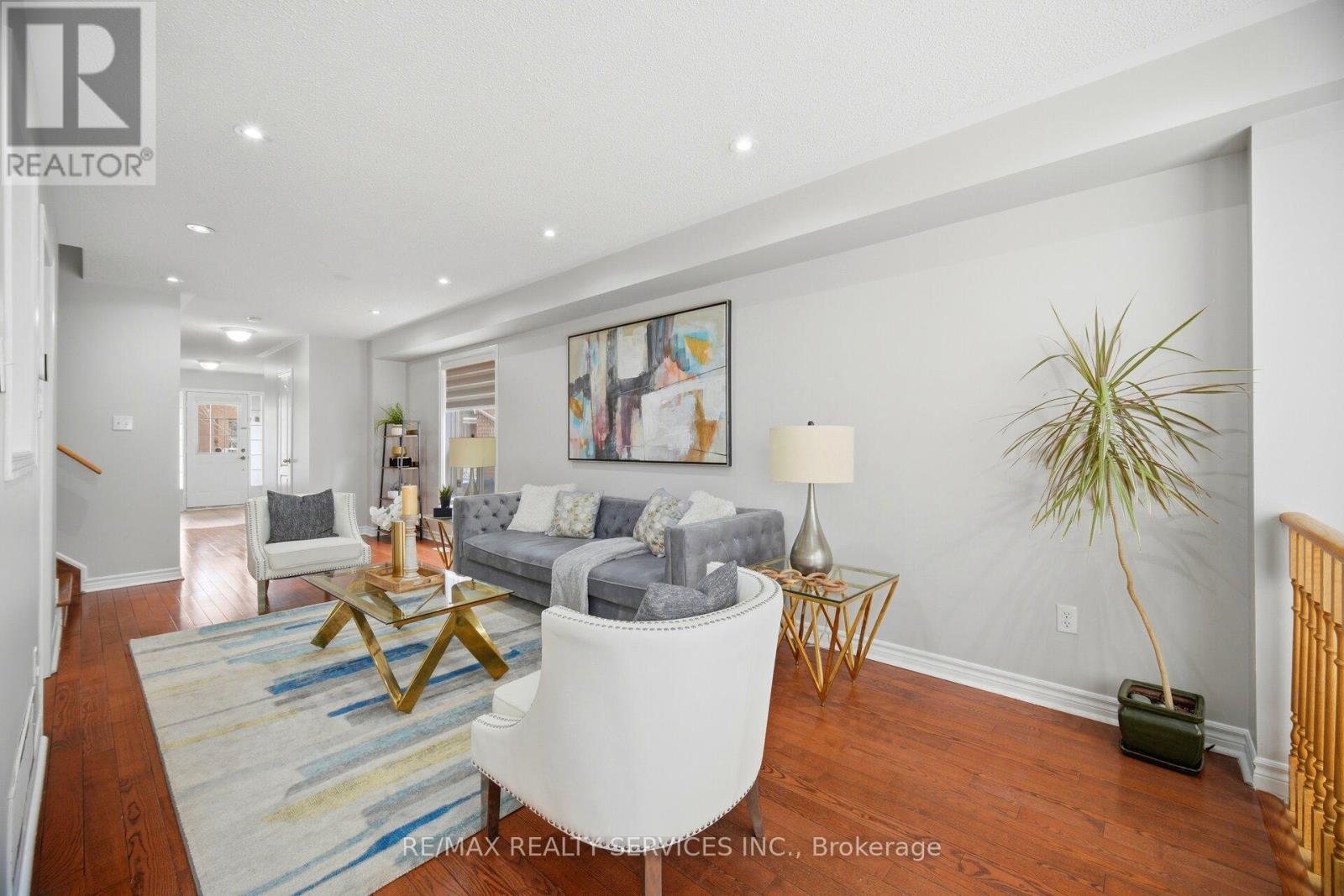 179 - 525 Novo Star Drive, Mississauga, Ontario  L5W 1Y1 - Photo 2 - W12986452