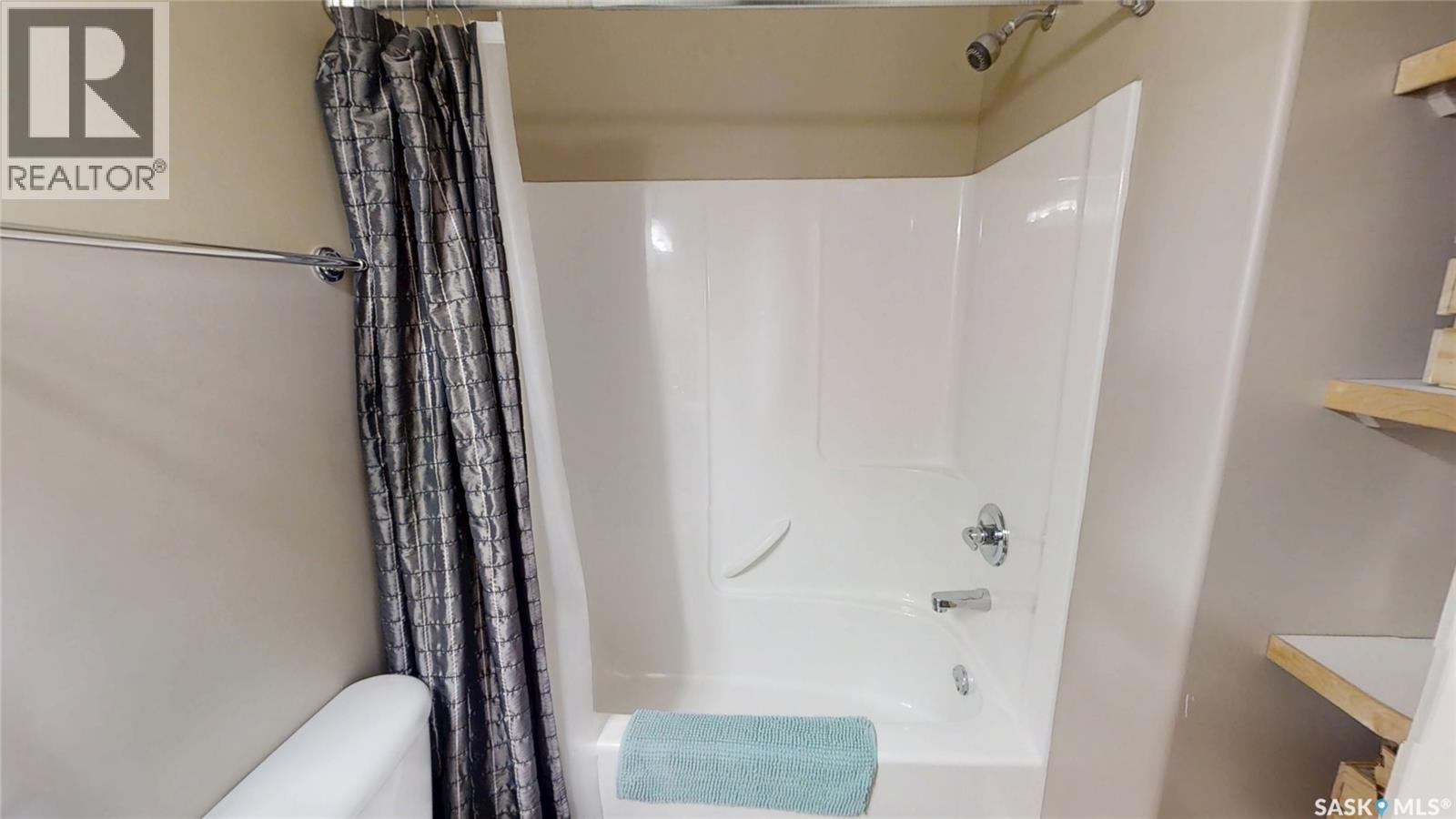 1 104 Hiebert Crescent, Martensville, Saskatchewan  S0K 2T2 - Photo 11 - SK032619