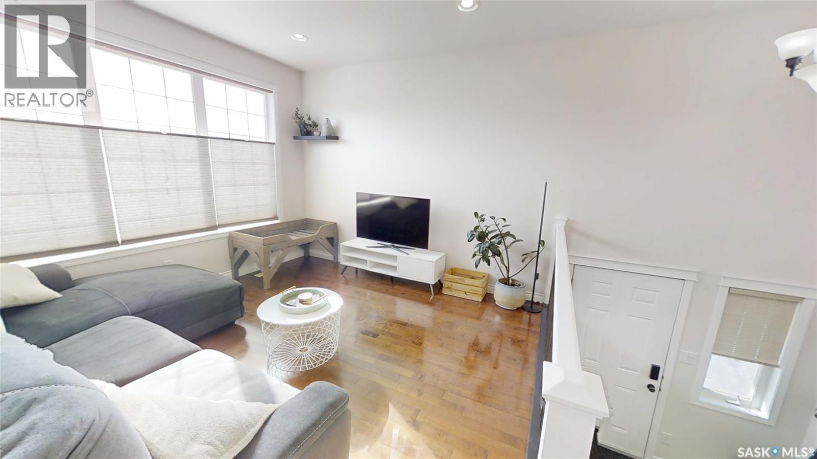 1 104 Hiebert Crescent, Martensville, Saskatchewan  S0K 2T2 - Photo 2 - SK032619