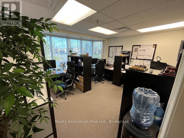 202 - 466 Speers Road, Oakville, Ontario  L6K 3W9 - Photo 5 - W12986204