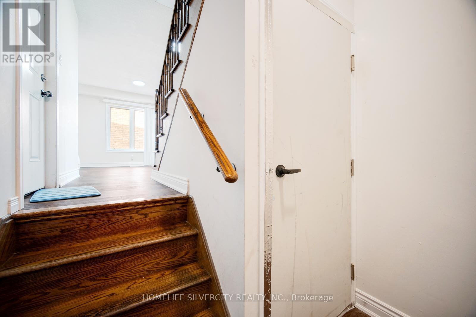 55 Longboat Run W, Brantford, Ontario  N3T 0P5 - Photo 13 - X12986464