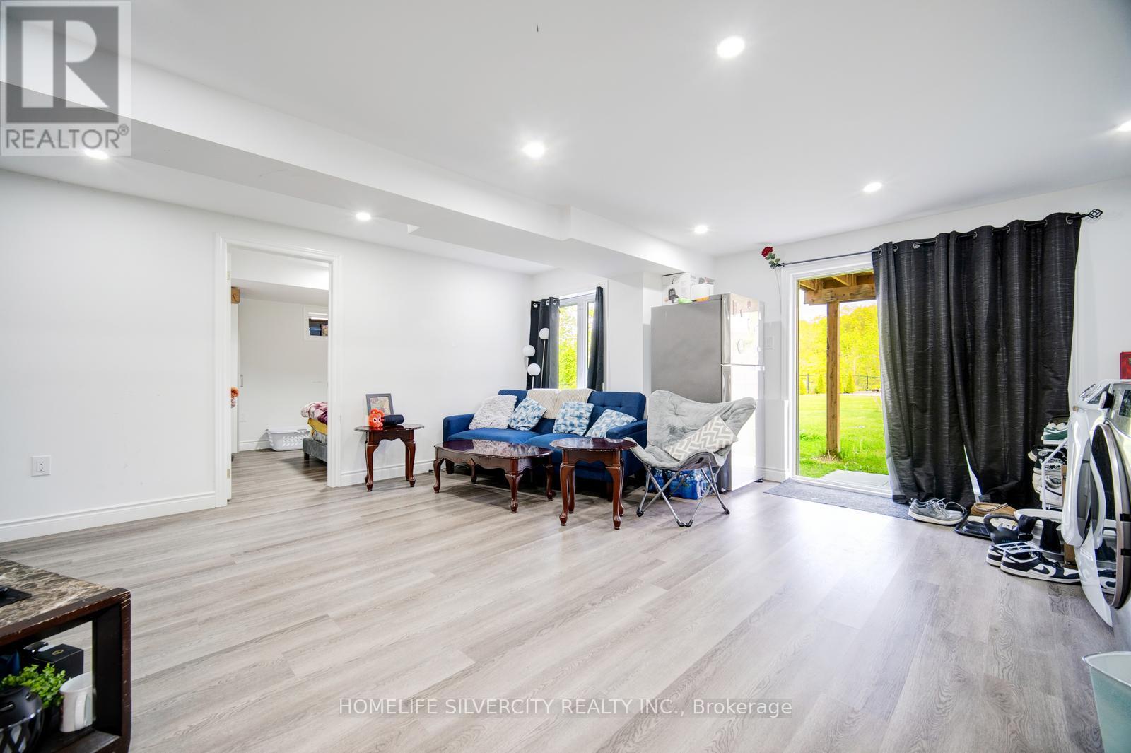 55 Longboat Run W, Brantford, Ontario  N3T 0P5 - Photo 34 - X12986464