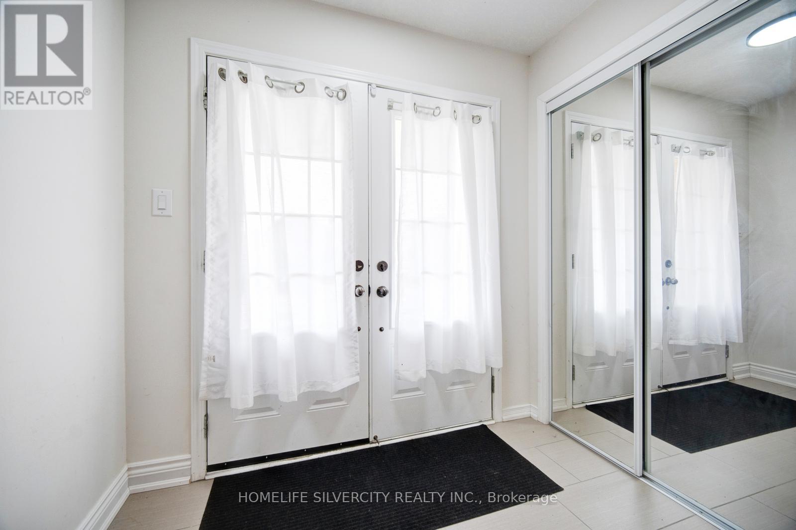 55 Longboat Run W, Brantford, Ontario  N3T 0P5 - Photo 8 - X12986464