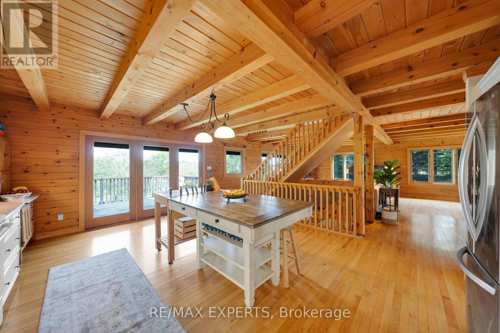 15481 Mount Wolfe Road, Caledon, Ontario  L7E 3P3 - Photo 9 - W12857848