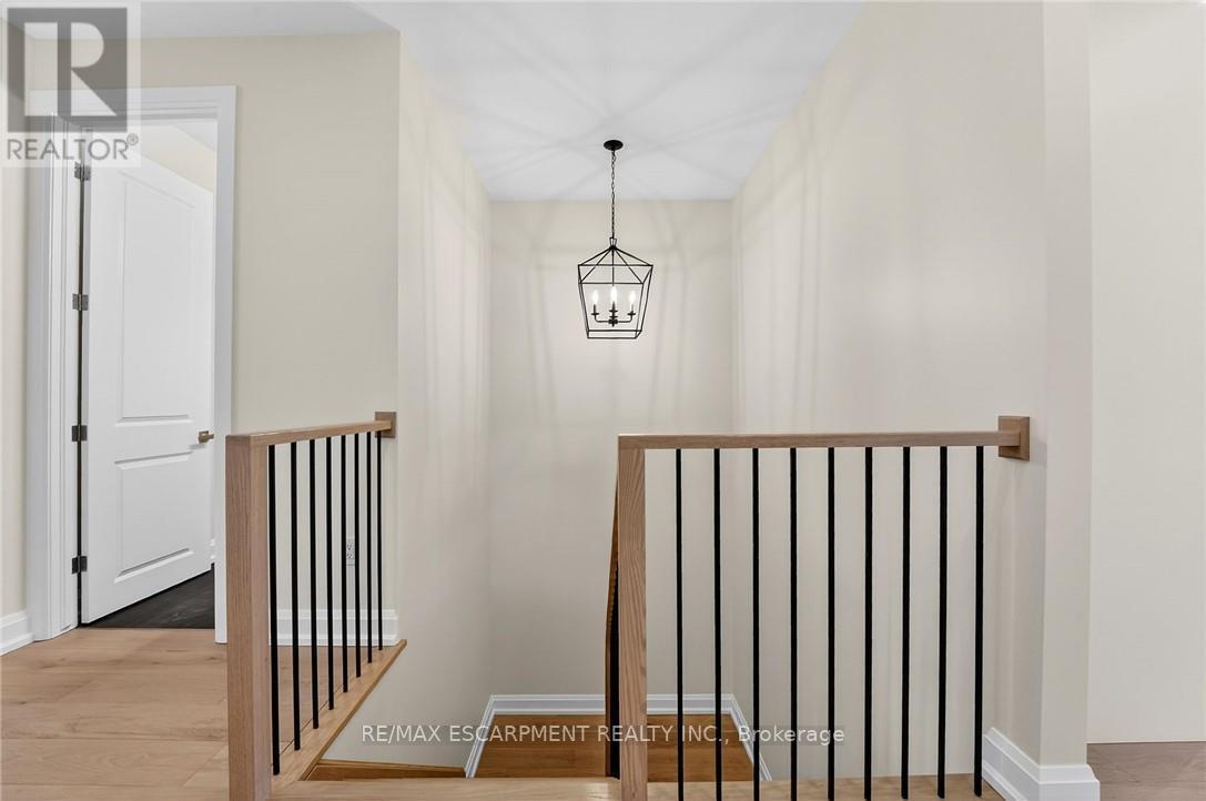 6192 Curlin Crescent, Niagara Falls, Ontario  L2H 3W8 - Photo 30 - X12985274