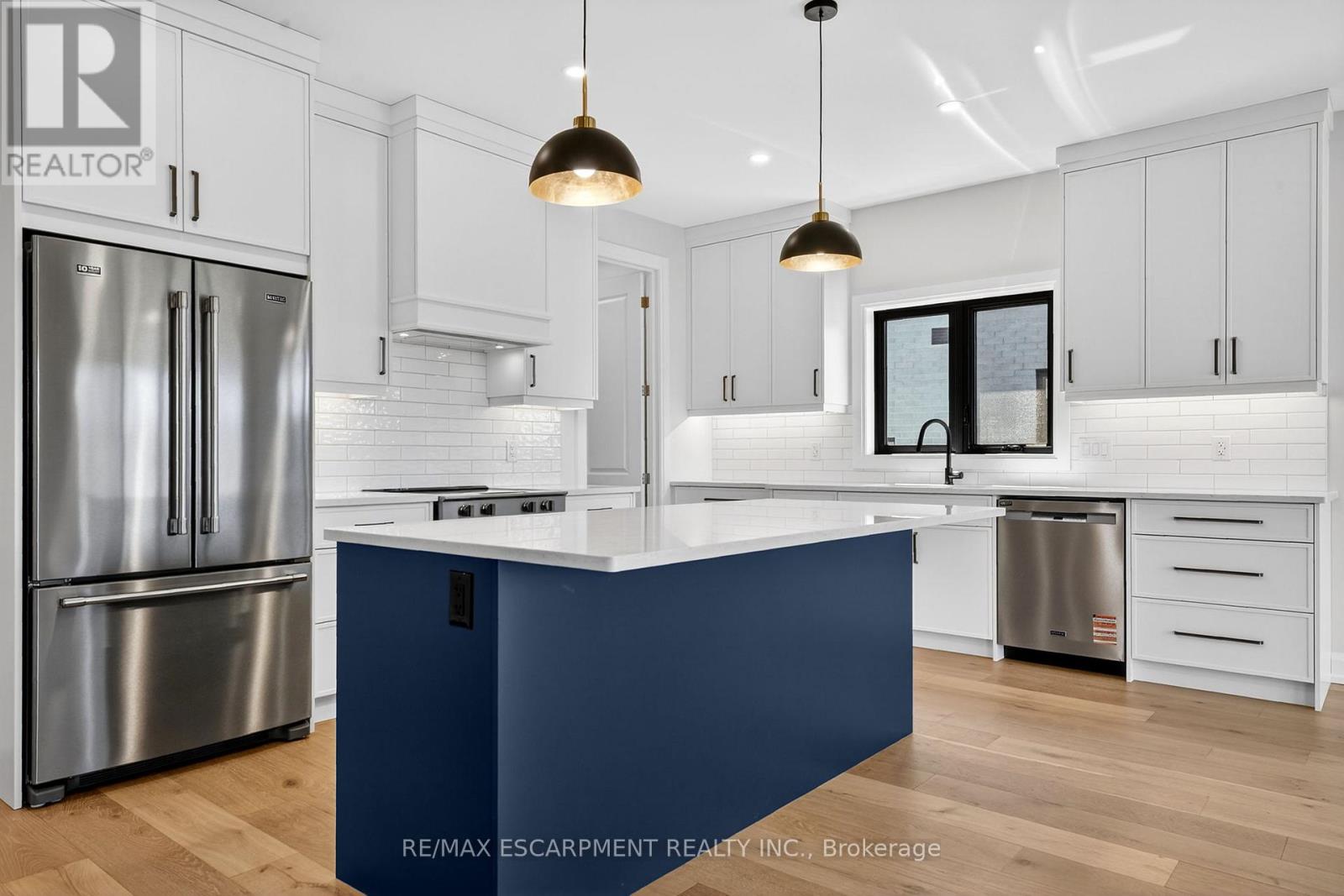 6192 Curlin Crescent, Niagara Falls, Ontario  L2H 3W8 - Photo 12 - X12985274