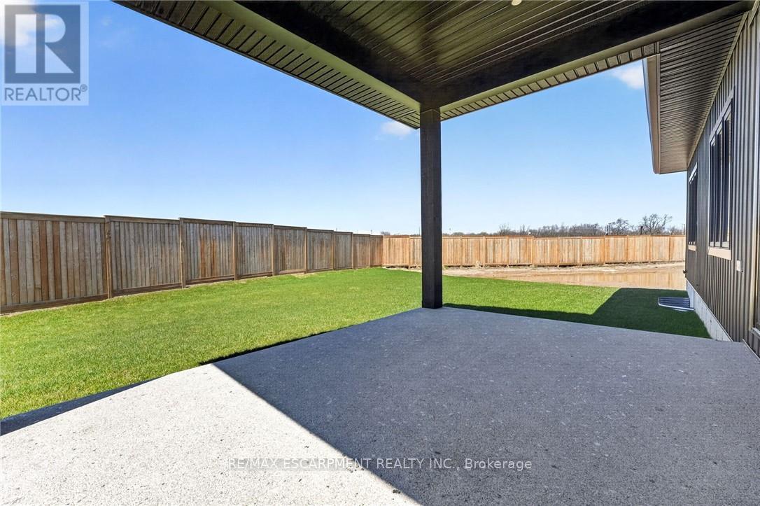 6192 Curlin Crescent, Niagara Falls, Ontario  L2H 3W8 - Photo 43 - X12985274